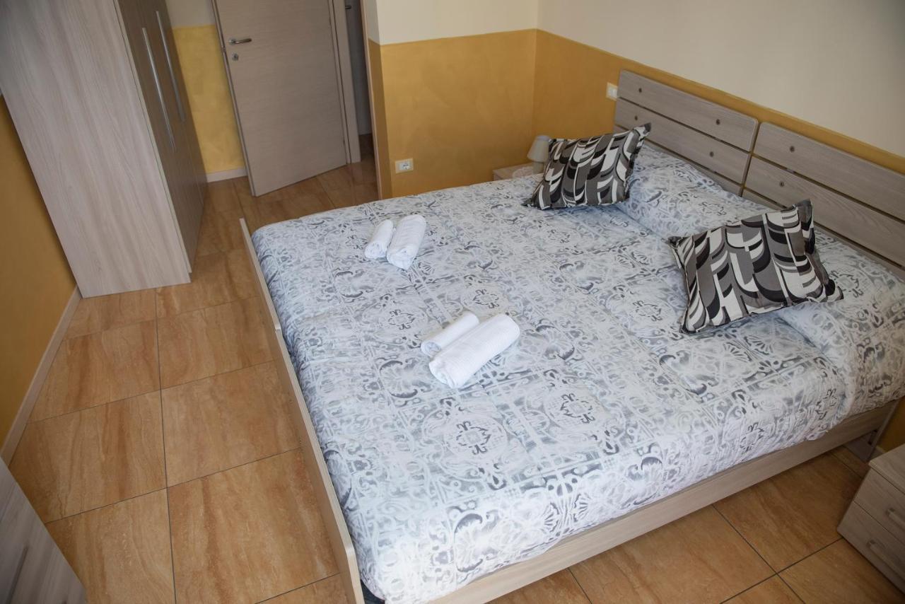 Appartamenti S Onofrio Rho Buitenkant foto